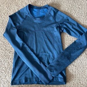lululemon blue long sleeve swiftly tech